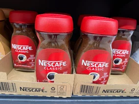 Miniatura: Wielka obniżka ceny kawy Nescafé. Nie ma...